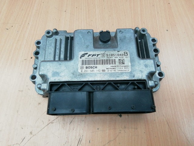 Alfa Romeo MiTo 2008-2018 1,4 16v benzin Motorvezérlő 0261S05142 , 51851840