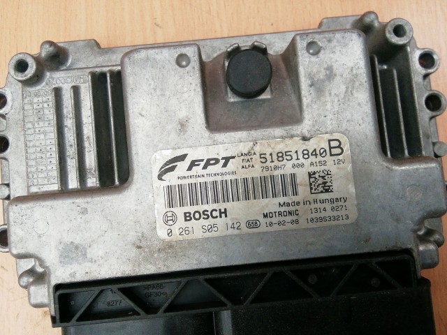 Alfa Romeo MiTo 2008-2018 1,4 16v benzin Motorvezérlő 0261S05142 , 51851840