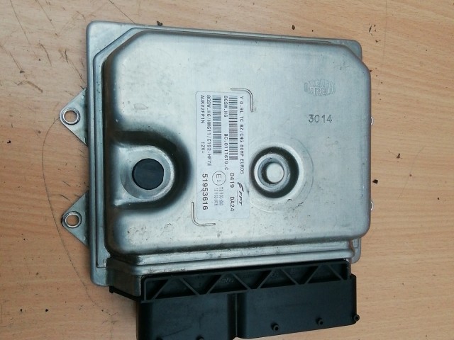 Lancia Ypsilon III.  2011- 2018 900 cm3 benzin motorvezérlő Motorvezérlő 51953616