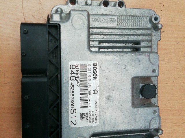 Lancia Musa, Fiat Idea 1,6 16v Diesel Motorvezérlő   0281016810 , 51884547