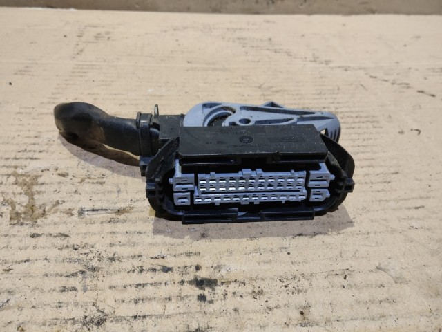 166881 Audi A4 B7 2004-2008 ABS Elektromos csatlakozó 8E0910517H014