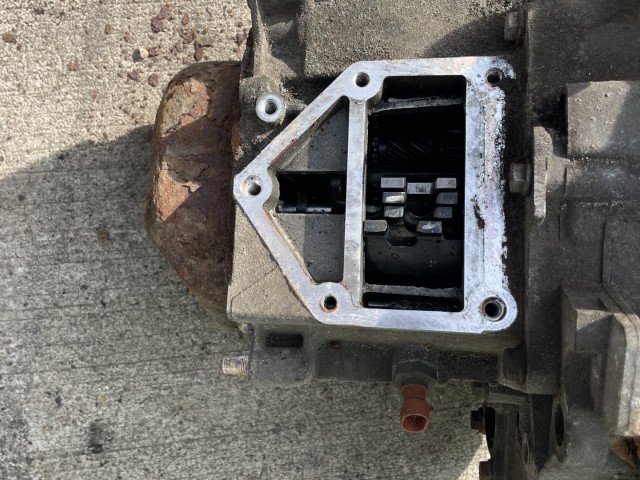158429 Fiat Grande Punto  2005-2009 1,4 benzin 5 sebeséges robotváltó, kapcsoló robot nélkűl!!!!