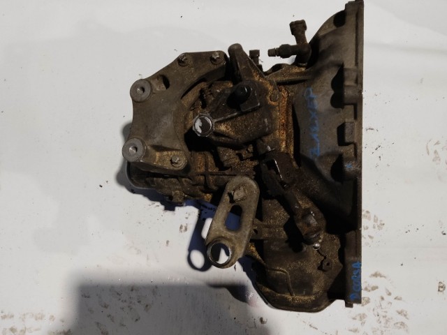 166951 Opel Corsa D 2006-2014 1,2 benzin 5 sebeséges váltó Z12XEP