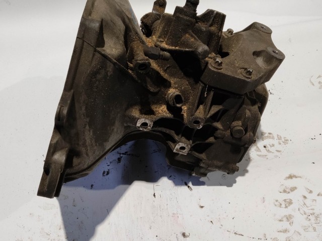 166951 Opel Corsa D 2006-2014 1,2 benzin 5 sebeséges váltó Z12XEP