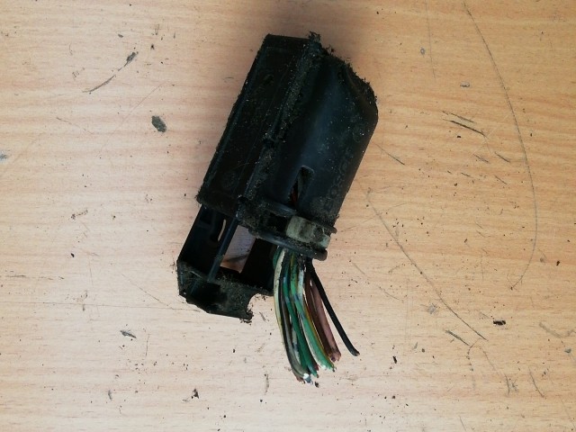 158454 Toyota Aygo 2005-2014 Motorvezérlő Elektromos csatlakozó 89661-0H023 , 0261208702