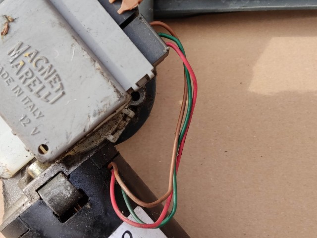 Fiat Seicento 3 vezetékes első ablaktörlő motor mechanikával 7645620