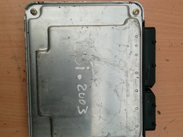 Audi, Seat, Skoda, Volkswagen 1,9 Diesel Motorvezérlő 0281010558 , 038906019EH