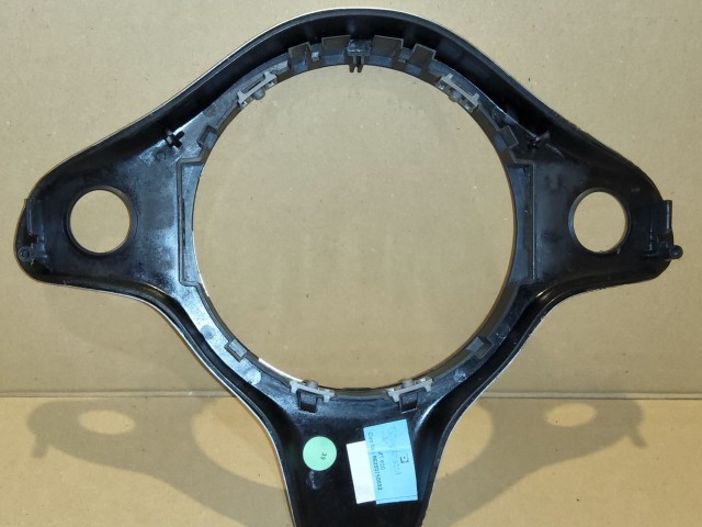 19622 Alfa Romeo 159 multikormányos kormányközép