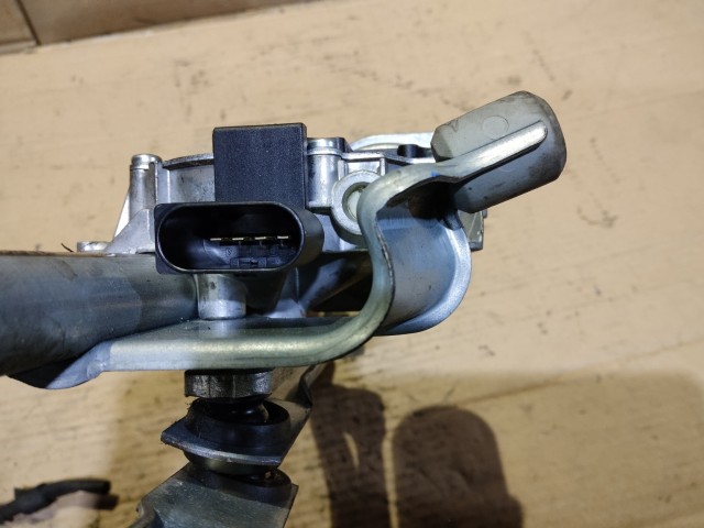 BMW 1 (E87) 2004-2011 Ablaktörlő motor mechanikával 7.193036-01