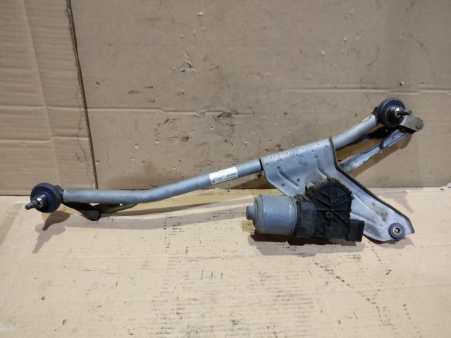 Dacia Sandero  2008-2012 első Ablaktörlő motor mechanikával 8200619512