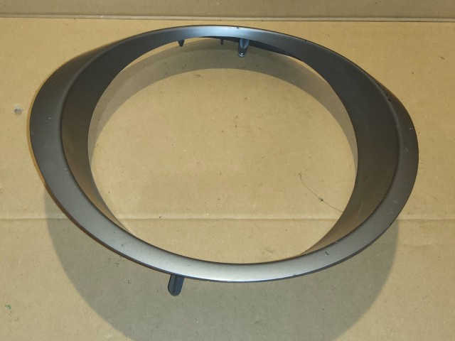 85537 Alfa Romeo MiTo 2008-2018 matt ezüst, bal hátsó lámpa keret a képen látható állapotban!!!