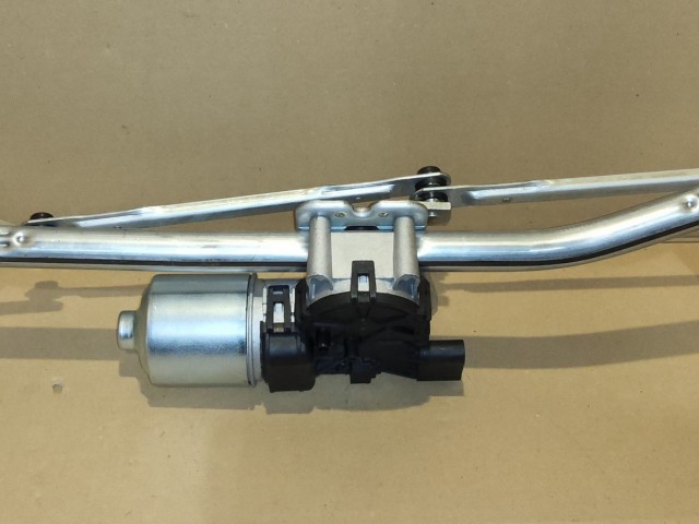 Lancia Ypsilon 2003-2011 utángyártott új, ablaktörlő motor mechanikával 46826562