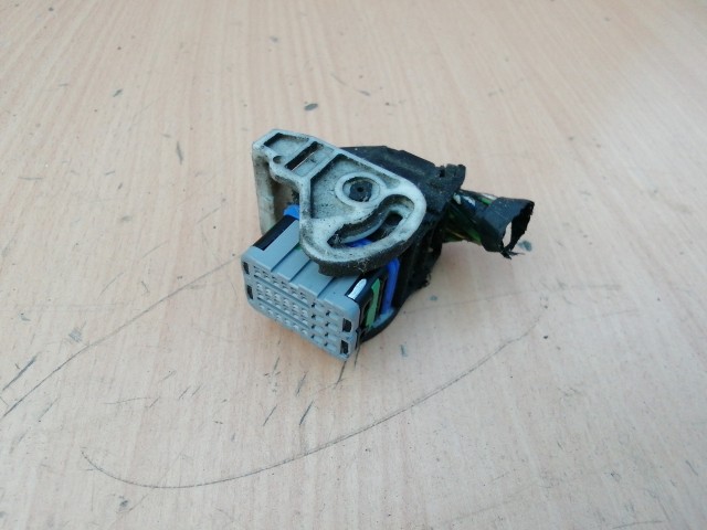 158491 Ford Fusion 1,4 8v Diesel motorvezérlő, Elektromos csatlakozó 7S6112A650FA