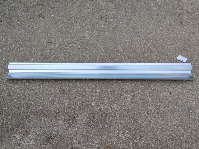 Fiat Fiorino, Qubo, Citroen Nemo, Peugeot Bipper utángyártott új jobb oldali küszöb, 1650mm hosszú