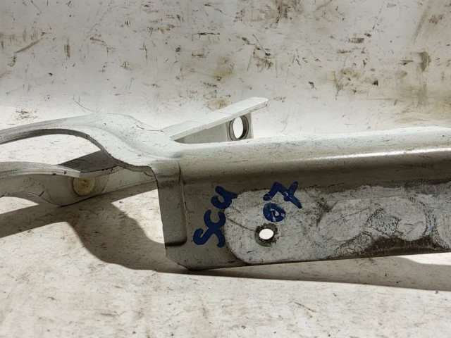 Fiat Scudo fehér színű, bal oldali motorháztető zsanér