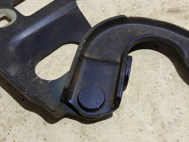 Fiat Croma kék színű, jobb motorháztető zsanér