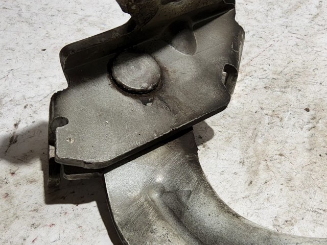 Fiat Multipla II. fehér színű, jobb oldali motorháztető zsanér