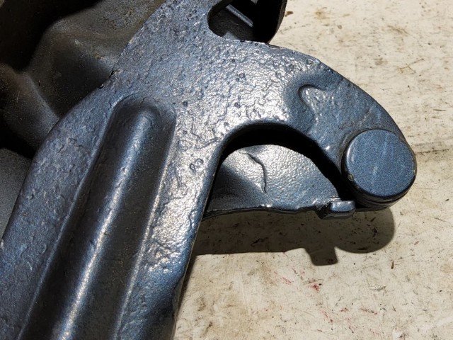 70535 Fiat Stilo bal oldali motorháztető zsanér 46784597