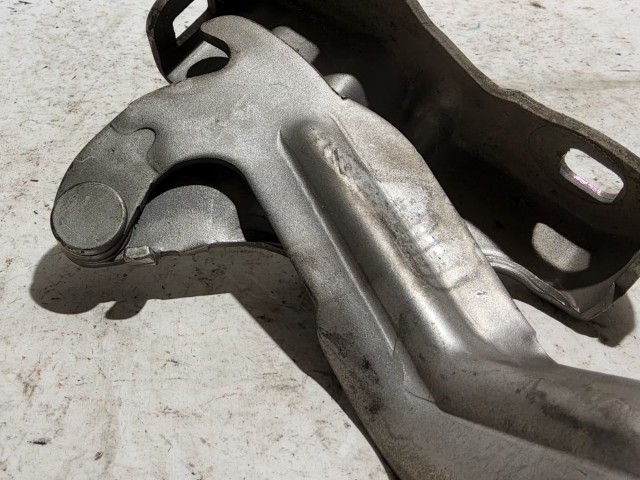 56358 Fiat Stilo jobb oldali motorháztető zsanér 46784596