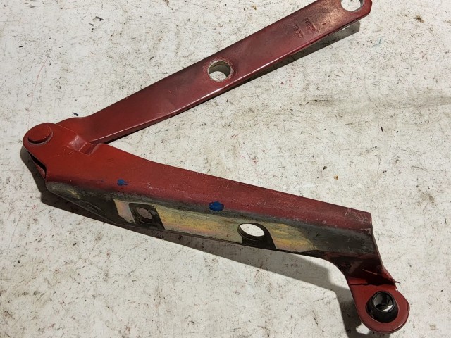 Fiat Seicento piros színű, jobb oldali motorháztető zsanér