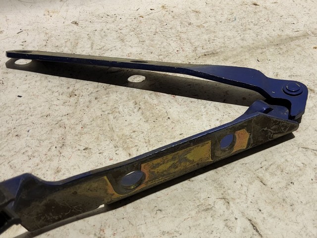 Fiat Seicento kék színű, jobb oldali motorháztető zsanér