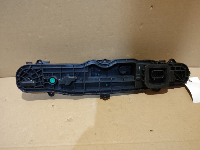 Fiat Doblo IV. 2015-2022 bal hátsó izzó foglalat