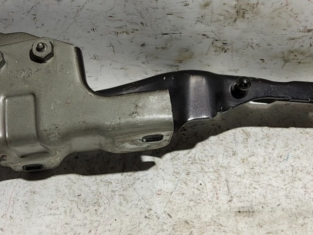 Alfa Romeo Giulietta fekete színű, jobb oldali motorháztető zsanér