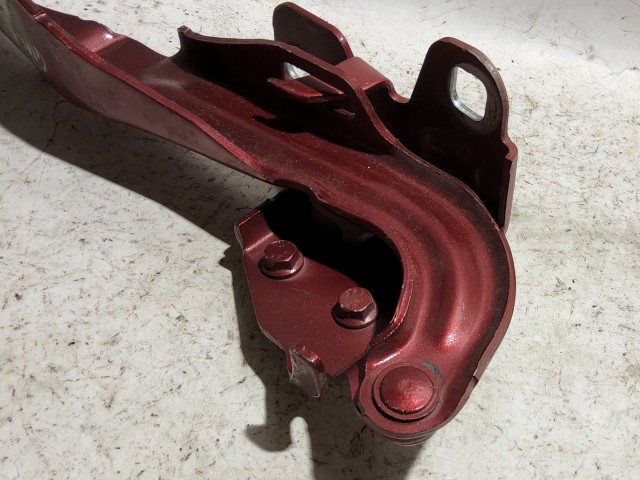 33028 Alfa Romeo Giulietta bordó színű, bal oldali motorháztető zsanér