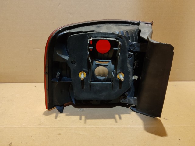 175422 Fiat Stilo 2001-2007 kombi,  jobb hátsó külső lámpa, a képen látható sérüléssel, izzófoglalat nélkül