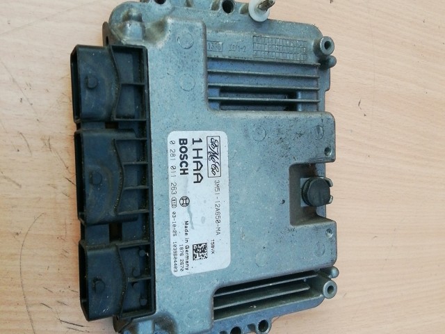 Ford Focus, C-Max 1,6 16v Diesel motorvezérlő 0281011263 , 3M51-12A650-MA