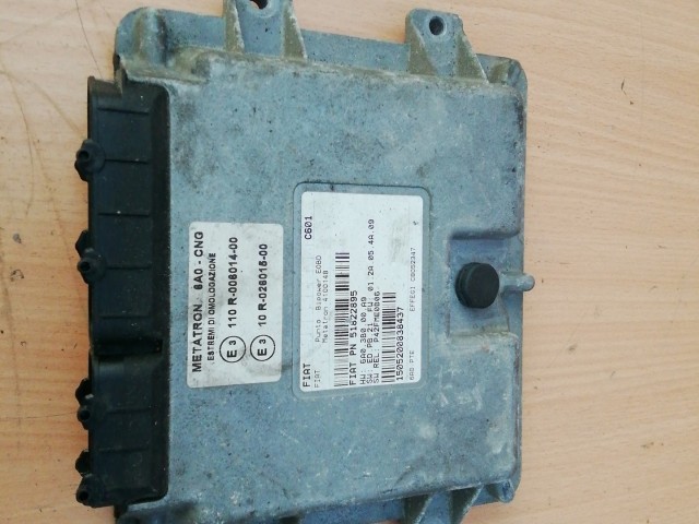 Fiat Punto III. 2003-2010 1,2 8v benzin / Cng motorvezérlő 51822895