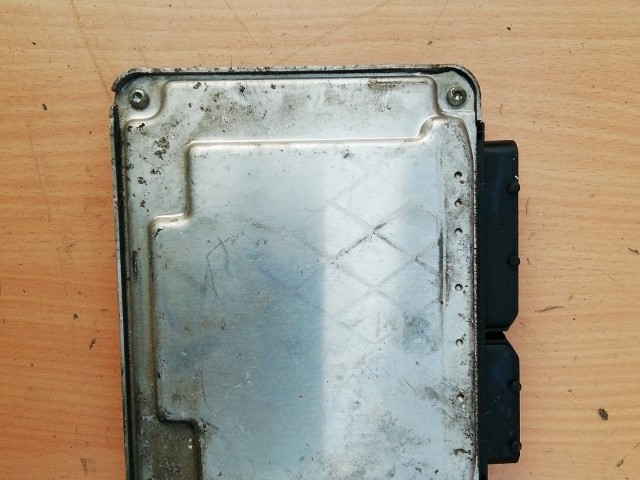 Seat Ibiza 6L1 2002-2008  1,4 TFI motorvezérlő Használt  0281012708 , 045906019BQ
