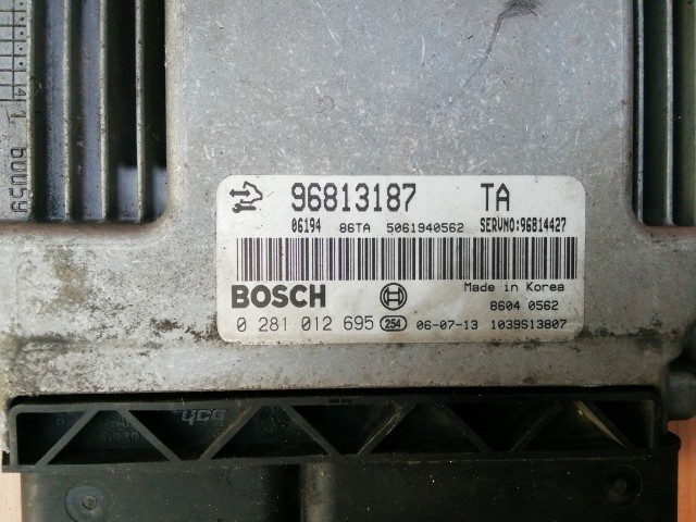 Chevrolet Captiva 2006-2018 2,0 Diesel motorvezérlő Használt  0281012695 , 98813187