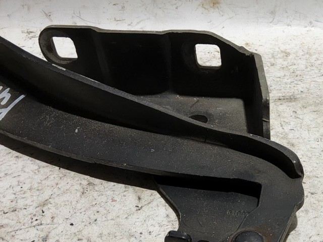 32958 Fiat Punto fekete színű, bal oldali motorháztető zsanér