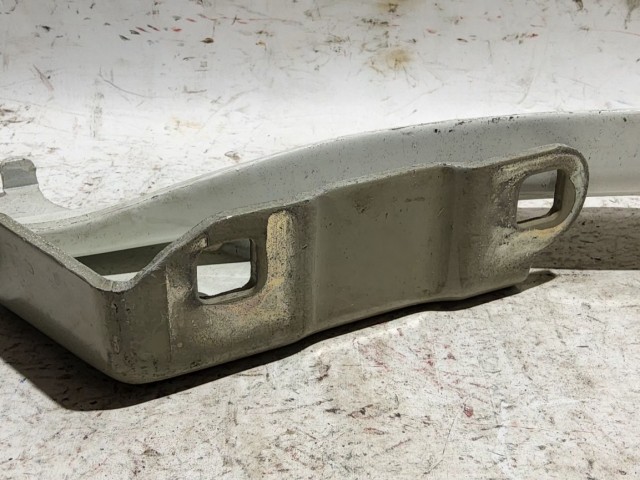 32960 Fiat Punto fehér színű, bal oldali motorháztető zsanér