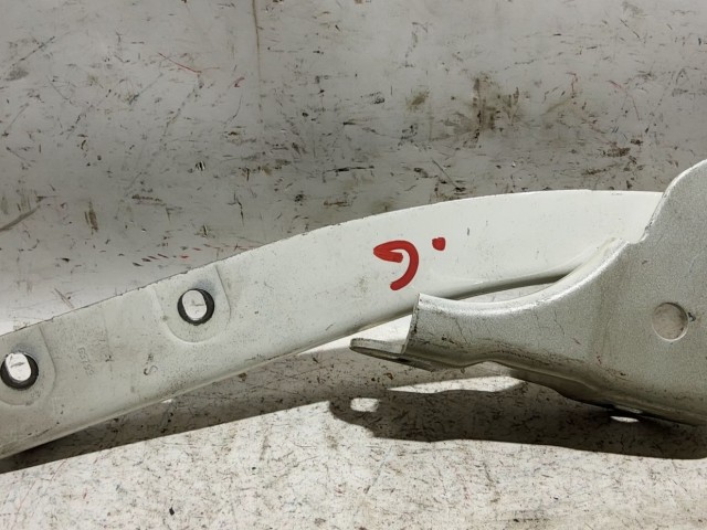 32960 Fiat Punto fehér színű, bal oldali motorháztető zsanér