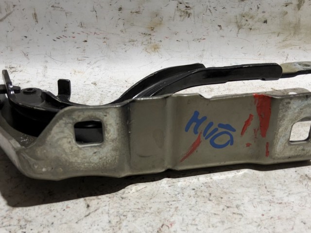 Alfa Romeo MiTo fekete színű, bal oldali motorháztető zsanér 50508689