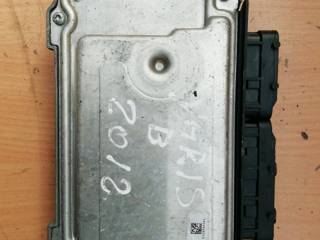 Toyota Yaris II. 2006-2011 1,0 Benzin Motorvezérlő 0261S07104 , 89661-0DF10