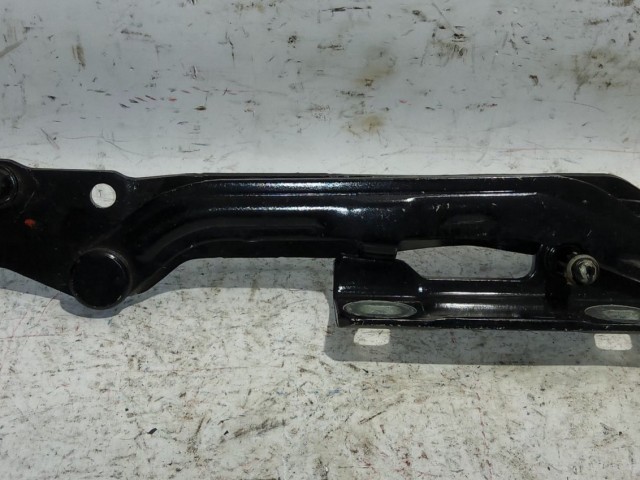 32793 Alfa Romeo 159 szedán fekete színű, jobb oldali csomagtérajtó zsanér 50501012