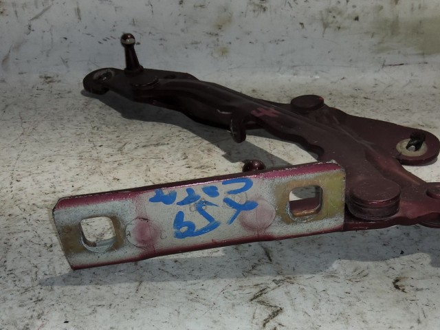 32794 Alfa Romeo 159 szedán bordó színű, jobb oldali csomagtérajtó zsanér 50501012