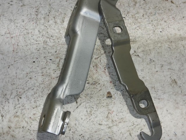 Alfa Romeo 159 ezüst színű, jobb oldali motorháztető zsanér