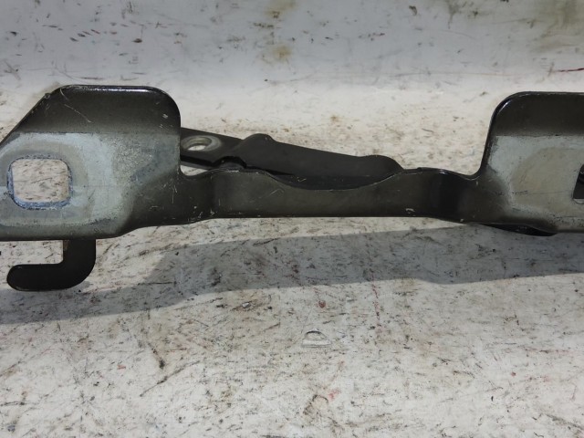 Alfa Romeo 159 fekete színű, jobb oldali motorháztető zsanér 50508645