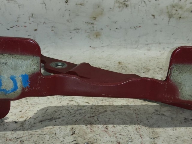 Alfa Romeo 159 piros színű, jobb oldali motorháztető zsanér