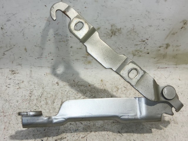 Alfa Romeo 159 ezüst színű, bal oldali motorháztető zsanér