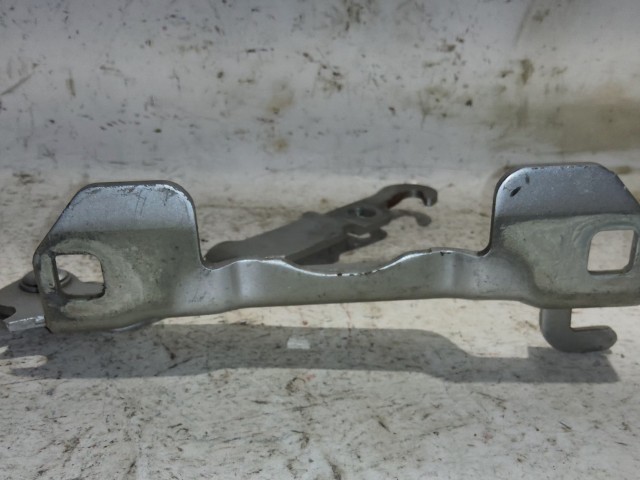 Alfa Romeo 159 ezüst színű, bal oldali motorháztető zsanér