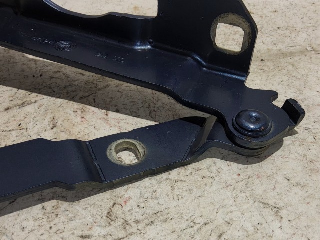 Alfa Romeo 159 kék színű, bal oldali motorháztető zsanér 50508646