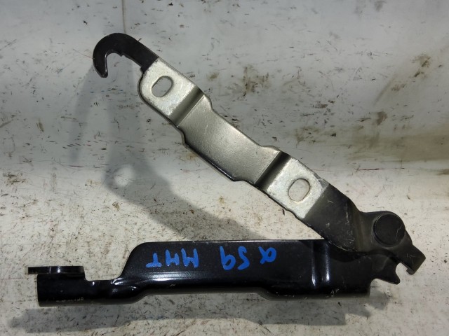 Alfa Romeo 159 fekete színű, bal oldali motorháztető zsanér 50508646