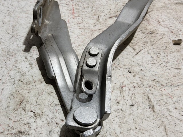 Lancia Phedra ezüst színű, jobb oldali motorháztető zsanér