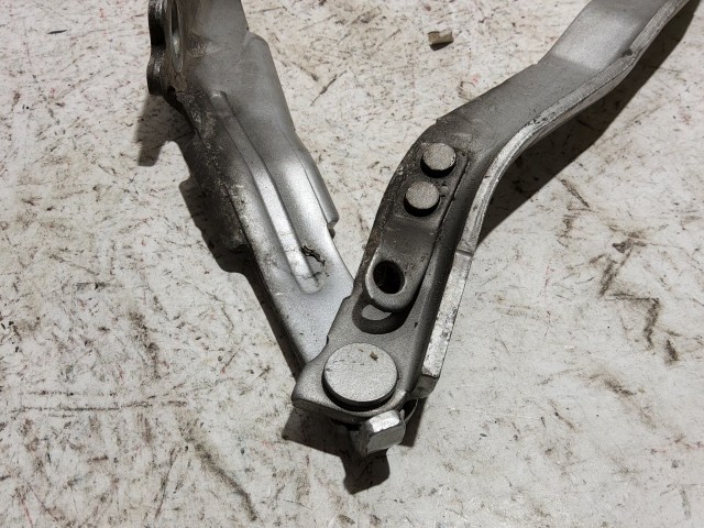 Fiat Ulysse ezüst színű, jobb oldali motorháztető zsanér