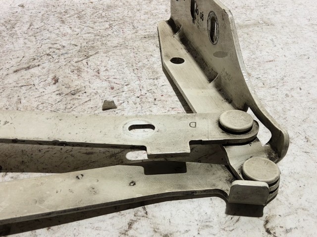 Fiat Ulysse fehér színű, jobb oldali motorháztető zsanér